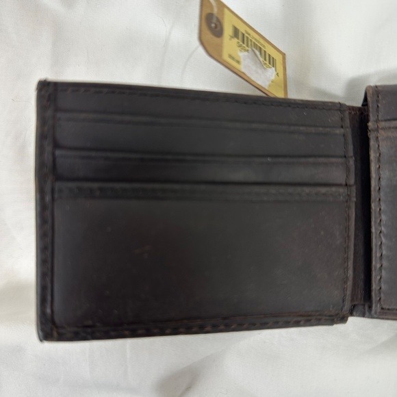 Fossil Men’s Wallet - Picture 3 of 6